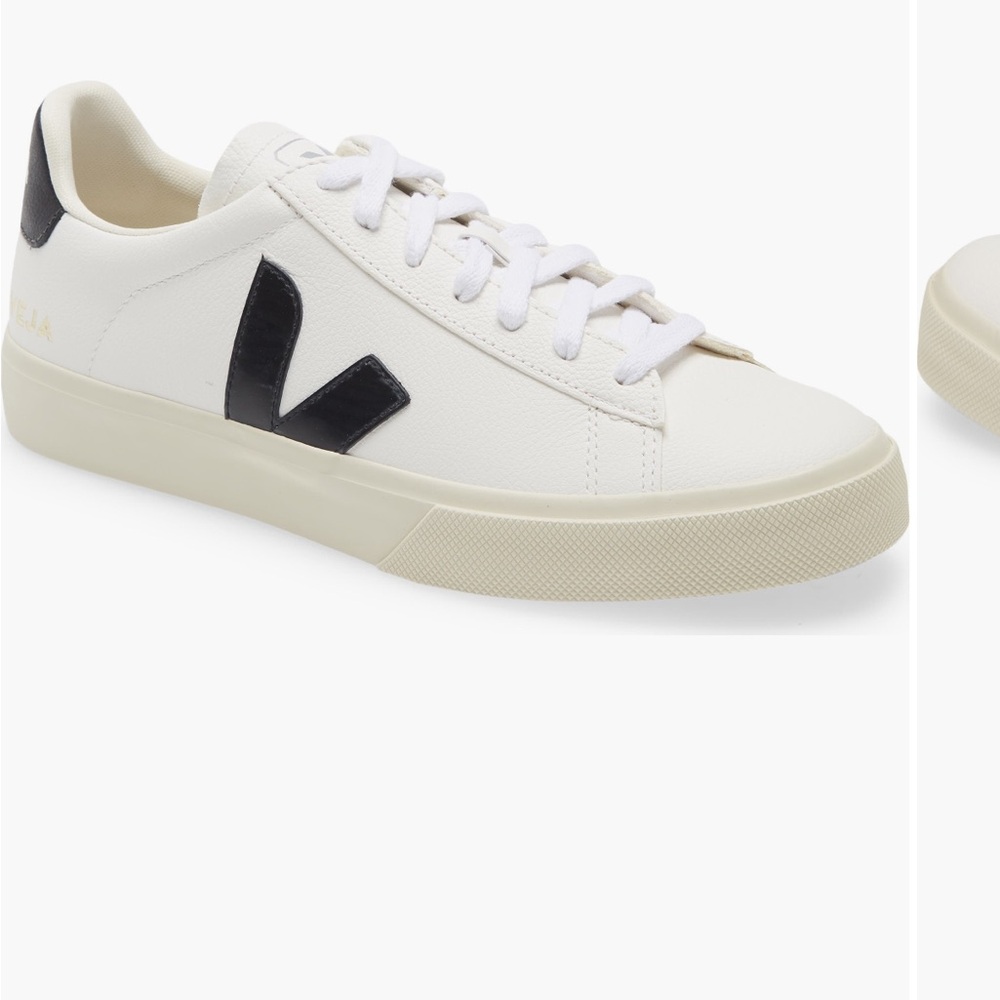 Veja women’s White and Black Sneakers